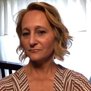 Meet your Posher, Crystal